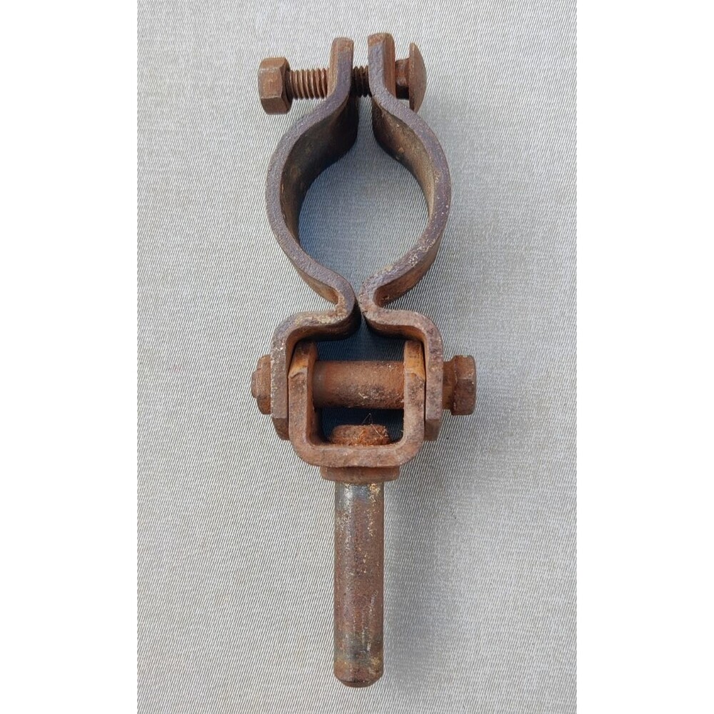 1 Vintage WYNN Boat Oar Lock-Pre-owned